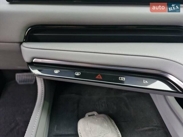 Zeekr 001 2025 в Николаеве на Automoto.ua Бежевый Zeekr 001, объемом двигателя 0 л и пробегом 10 тыс. км за 51999 $, фото 34 на Automoto.ua