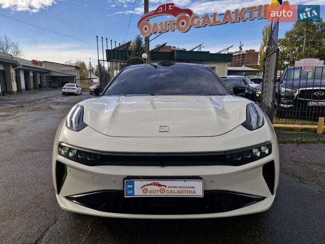 Zeekr 001 2025 в Николаеве на Automoto.ua Бежевый Zeekr 001, объемом двигателя 0 л и пробегом 10 тыс. км за 51999 $, фото 1 на Automoto.ua