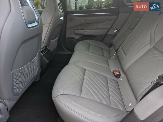 Zeekr 001 2025 в Николаеве на Automoto.ua Бежевый Zeekr 001, объемом двигателя 0 л и пробегом 10 тыс. км за 51999 $, фото 38 на Automoto.ua