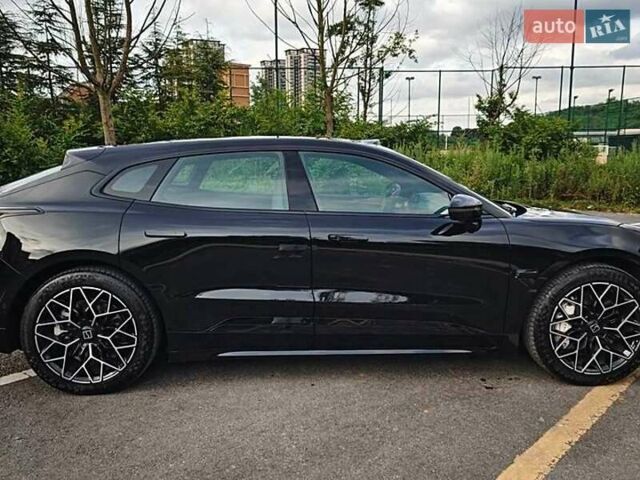 Черный Zeekr 001, объемом двигателя 0 л и пробегом 6 тыс. км за 43900 $, фото 5 на Automoto.ua