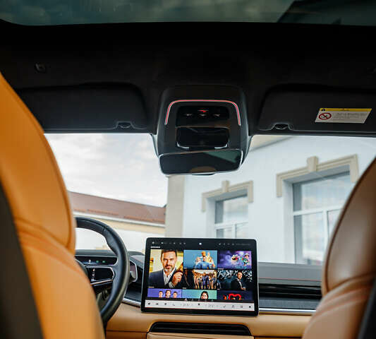 Zeekr 001 2023 у Бару на Automoto.ua Чорний Zeekr 001, об'ємом двигуна 0 л та пробігом 43 тис. км за 33900 $, фото 35 на Automoto.ua