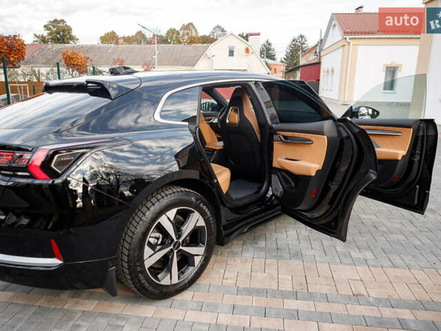 Zeekr 001 2023 у Бару на Automoto.ua Чорний Zeekr 001, об'ємом двигуна 0 л та пробігом 43 тис. км за 33900 $, фото 15 на Automoto.ua