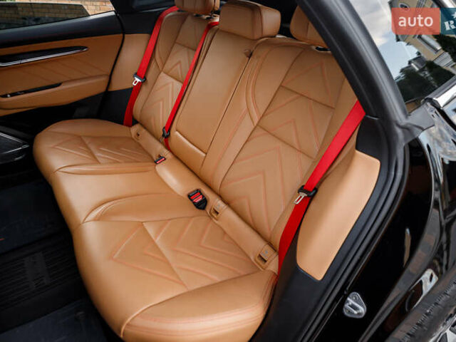 Zeekr 001 2023 у Бару на Automoto.ua Чорний Zeekr 001, об'ємом двигуна 0 л та пробігом 43 тис. км за 33900 $, фото 23 на Automoto.ua