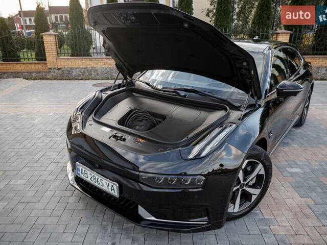 Zeekr 001 2023 у Бару на Automoto.ua Чорний Zeekr 001, об'ємом двигуна 0 л та пробігом 43 тис. км за 33900 $, фото 34 на Automoto.ua