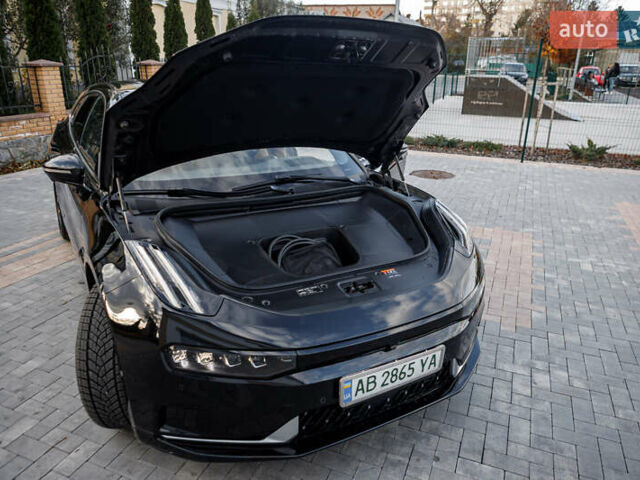 Zeekr 001 2023 у Бару на Automoto.ua Чорний Zeekr 001, об'ємом двигуна 0 л та пробігом 43 тис. км за 33900 $, фото 33 на Automoto.ua