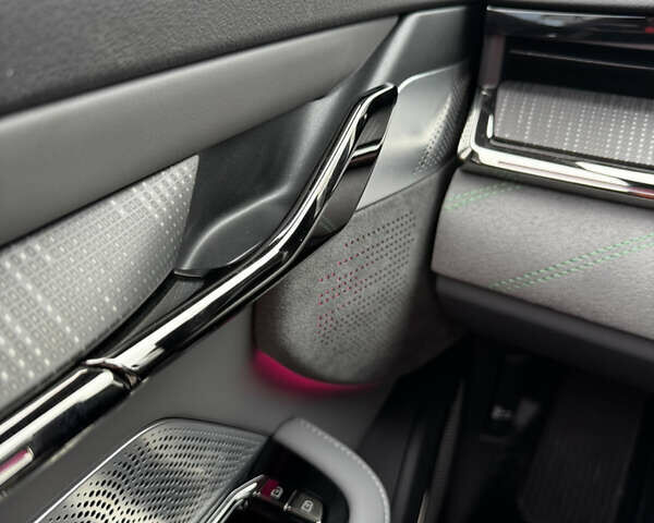 Черный Zeekr 001, объемом двигателя 0 л и пробегом 1 тыс. км за 35900 $, фото 16 на Automoto.ua