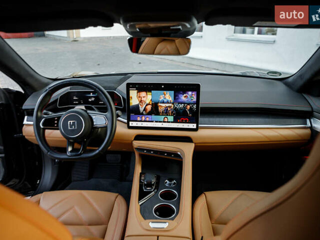 Zeekr 001 2023 у Бару на Automoto.ua Чорний Zeekr 001, об'ємом двигуна 0 л та пробігом 43 тис. км за 33900 $, фото 36 на Automoto.ua