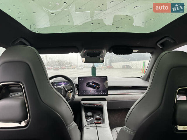 Чорний Zeekr 001, об'ємом двигуна 0 л та пробігом 53 тис. км за 36000 $, фото 13 на Automoto.ua