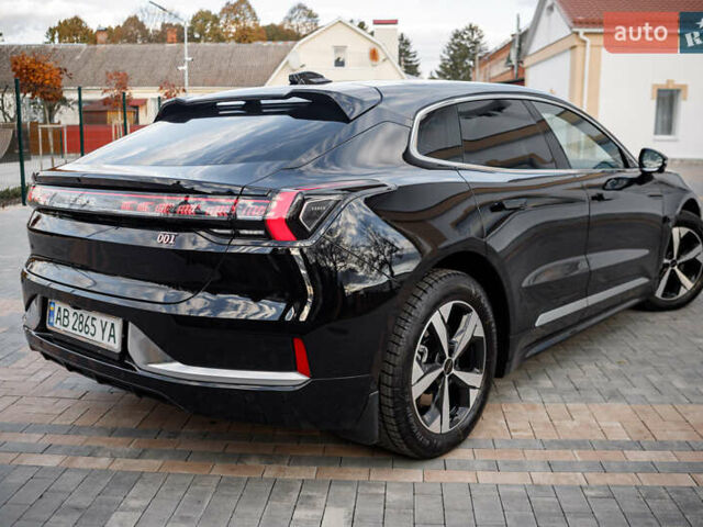Zeekr 001 2023 у Бару на Automoto.ua Чорний Zeekr 001, об'ємом двигуна 0 л та пробігом 43 тис. км за 33900 $, фото 6 на Automoto.ua