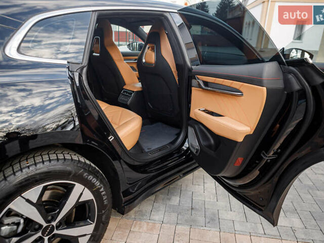 Zeekr 001 2023 у Бару на Automoto.ua Чорний Zeekr 001, об'ємом двигуна 0 л та пробігом 43 тис. км за 33900 $, фото 14 на Automoto.ua