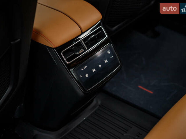 Zeekr 001 2023 у Бару на Automoto.ua Чорний Zeekr 001, об'ємом двигуна 0 л та пробігом 43 тис. км за 33900 $, фото 24 на Automoto.ua