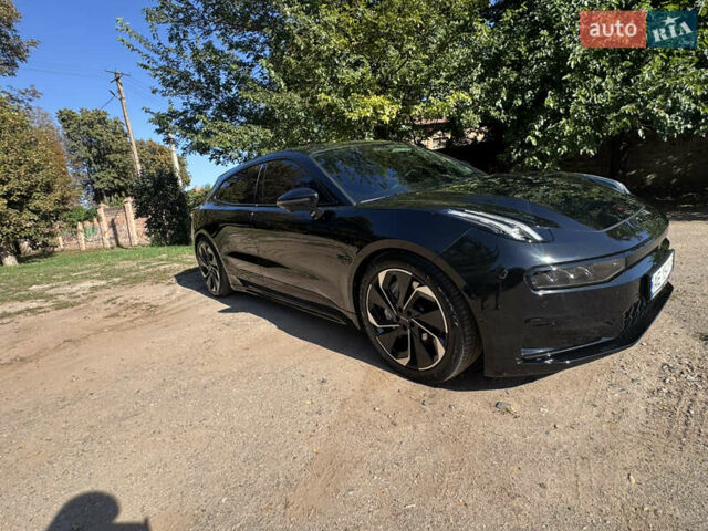 Черный Zeekr 001, объемом двигателя 0 л и пробегом 9 тыс. км за 41500 $, фото 2 на Automoto.ua