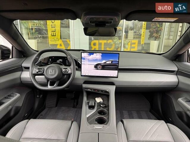 Черный Zeekr 001, объемом двигателя 0 л и пробегом 39 тыс. км за 45000 $, фото 19 на Automoto.ua