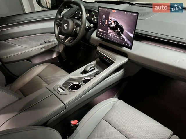 Чорний Zeekr 001, об'ємом двигуна 0 л та пробігом 11 тис. км за 47000 $, фото 7 на Automoto.ua