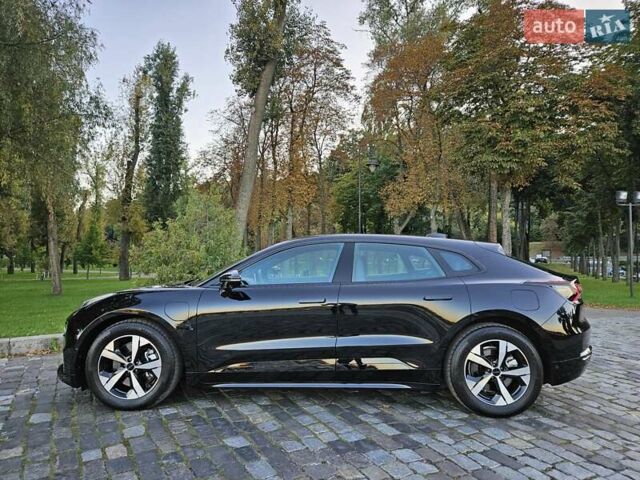 Чорний Zeekr 001, об'ємом двигуна 0 л та пробігом 13 тис. км за 37777 $, фото 7 на Automoto.ua