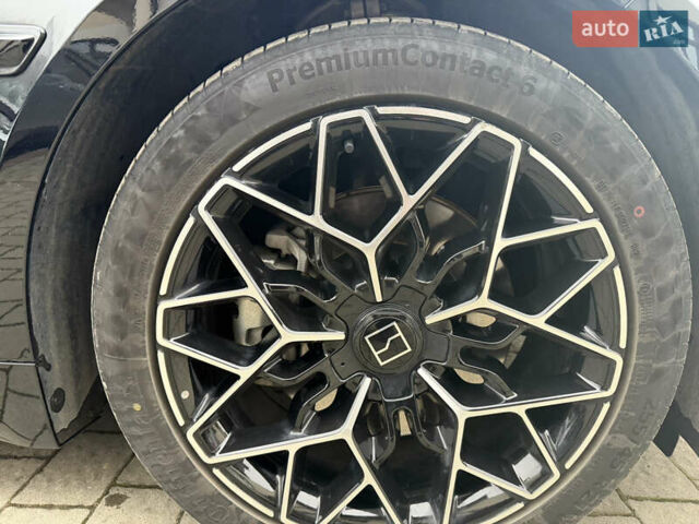 Черный Zeekr 001, объемом двигателя 0 л и пробегом 22 тыс. км за 37000 $, фото 9 на Automoto.ua