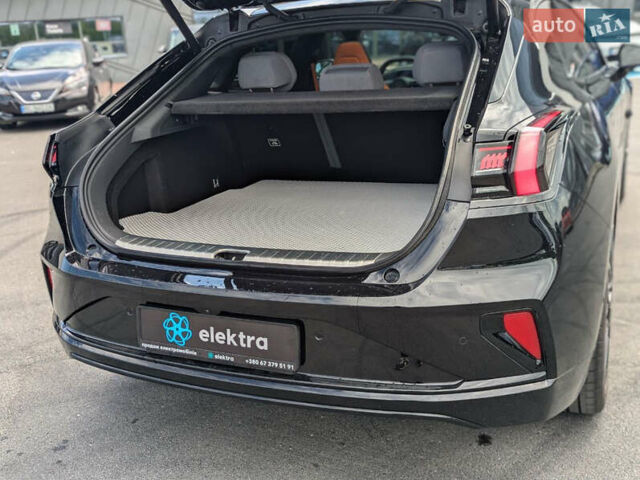 Черный Zeekr 001, объемом двигателя 0 л и пробегом 6 тыс. км за 53000 $, фото 5 на Automoto.ua