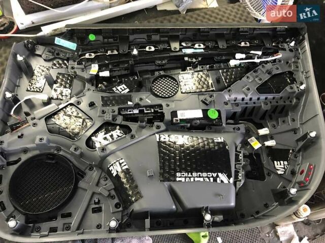 Zeekr 001 2024 у Дніпро (Дніпропетровську) на Automoto.ua Чорний Zeekr 001, об'ємом двигуна 0 л та пробігом 17 тис. км за 53000 $, фото 51 на Automoto.ua