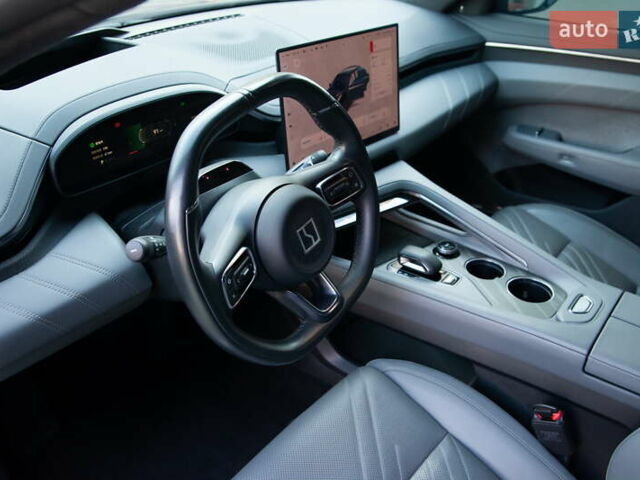 Черный Zeekr 001, объемом двигателя 0 л и пробегом 48 тыс. км за 39000 $, фото 23 на Automoto.ua