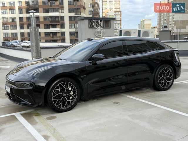Черный Zeekr 001, объемом двигателя 0 л и пробегом 11 тыс. км за 37999 $, фото 7 на Automoto.ua