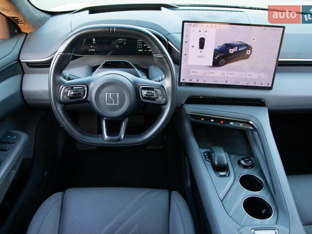 Черный Zeekr 001, объемом двигателя 0 л и пробегом 48 тыс. км за 39000 $, фото 14 на Automoto.ua