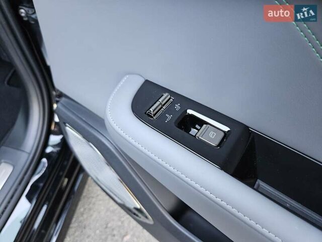 Чорний Zeekr 001, об'ємом двигуна 0 л та пробігом 13 тис. км за 37777 $, фото 37 на Automoto.ua