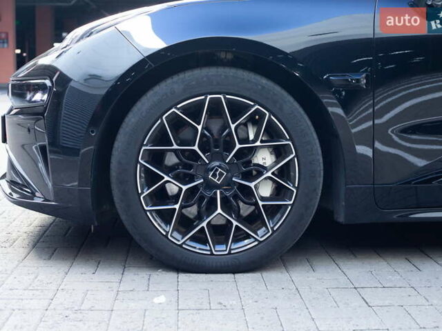 Черный Zeekr 001, объемом двигателя 0 л и пробегом 48 тыс. км за 39000 $, фото 10 на Automoto.ua