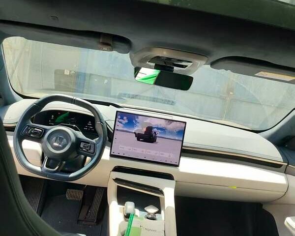 Чорний Zeekr 001, об'ємом двигуна 0 л та пробігом 38 тис. км за 36900 $, фото 8 на Automoto.ua