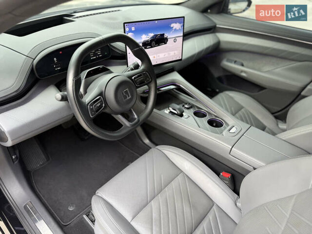 Zeekr 001 2024 у Києві на Automoto.ua Чорний Zeekr 001, об'ємом двигуна 0 л та пробігом 11 тис. км за 39999 $, фото 28 на Automoto.ua