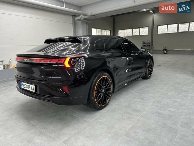 Zeekr 001 2024 у Дніпро (Дніпропетровську) на Automoto.ua Чорний Zeekr 001, об'ємом двигуна 0 л та пробігом 17 тис. км за 53000 $, фото 5 на Automoto.ua