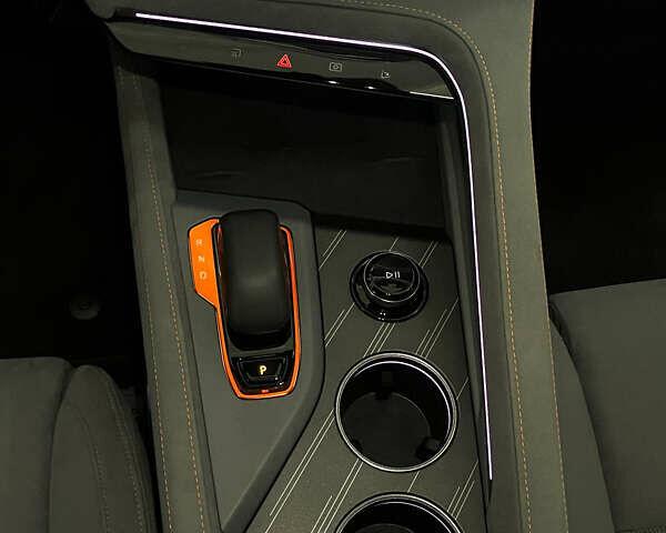 Черный Zeekr 001, объемом двигателя 0 л и пробегом 9 тыс. км за 44900 $, фото 11 на Automoto.ua