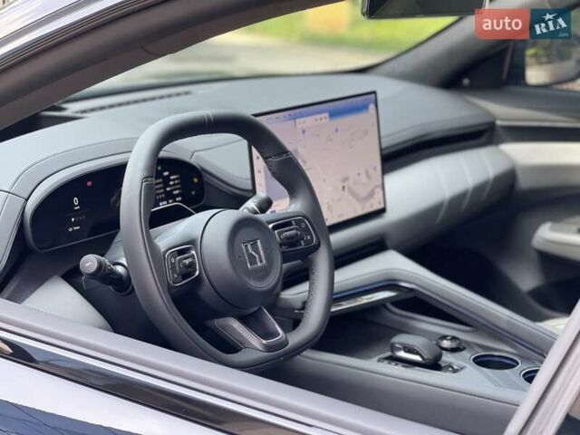 Черный Zeekr 001, объемом двигателя 0 л и пробегом 18 тыс. км за 37800 $, фото 3 на Automoto.ua