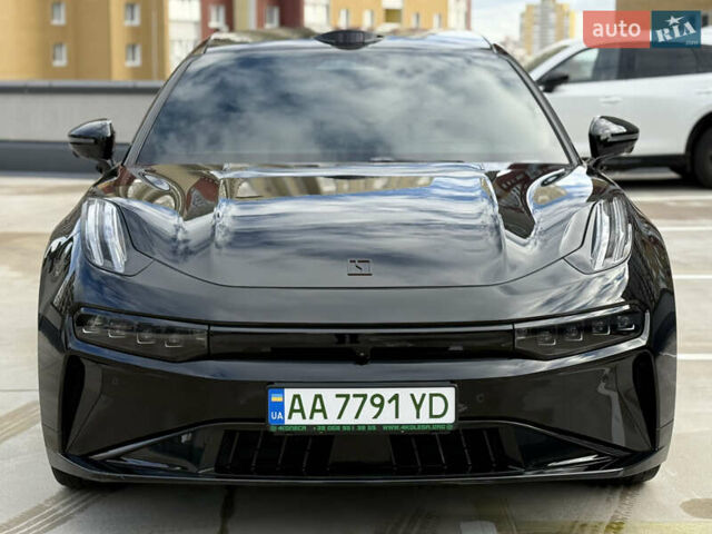 Zeekr 001 2024 у Києві на Automoto.ua Чорний Zeekr 001, об'ємом двигуна 0 л та пробігом 11 тис. км за 39999 $, фото 1 на Automoto.ua