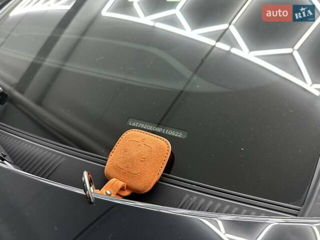 Zeekr 001 2024 у Дніпро (Дніпропетровську) на Automoto.ua Чорний Zeekr 001, об'ємом двигуна 0 л та пробігом 17 тис. км за 53000 $, фото 49 на Automoto.ua