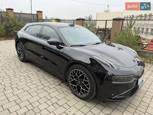 Черный Zeekr 001, объемом двигателя 0 л и пробегом 22 тыс. км за 37000 $, фото 1 на Automoto.ua