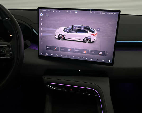 Черный Zeekr 001, объемом двигателя 0 л и пробегом 9 тыс. км за 44900 $, фото 9 на Automoto.ua