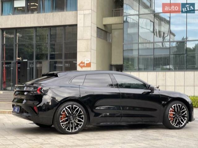 Черный Zeekr 001, объемом двигателя 0 л и пробегом 28 тыс. км за 44800 $, фото 3 на Automoto.ua
