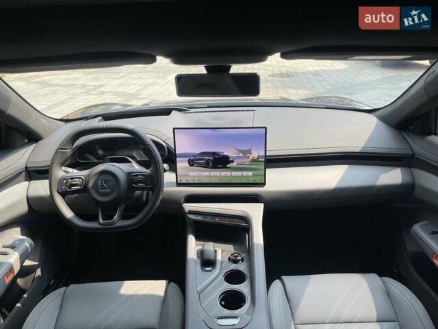 Черный Zeekr 001, объемом двигателя 0 л и пробегом 13 тыс. км за 39600 $, фото 5 на Automoto.ua