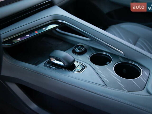 Черный Zeekr 001, объемом двигателя 0 л и пробегом 48 тыс. км за 39000 $, фото 17 на Automoto.ua