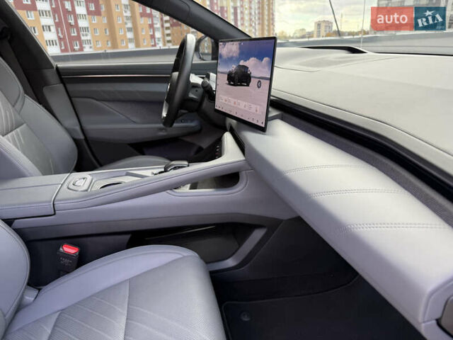 Zeekr 001 2024 у Києві на Automoto.ua Чорний Zeekr 001, об'ємом двигуна 0 л та пробігом 11 тис. км за 39999 $, фото 36 на Automoto.ua