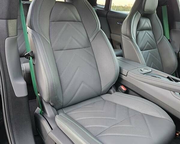 Чорний Zeekr 001, об'ємом двигуна 0 л та пробігом 13 тис. км за 37777 $, фото 34 на Automoto.ua