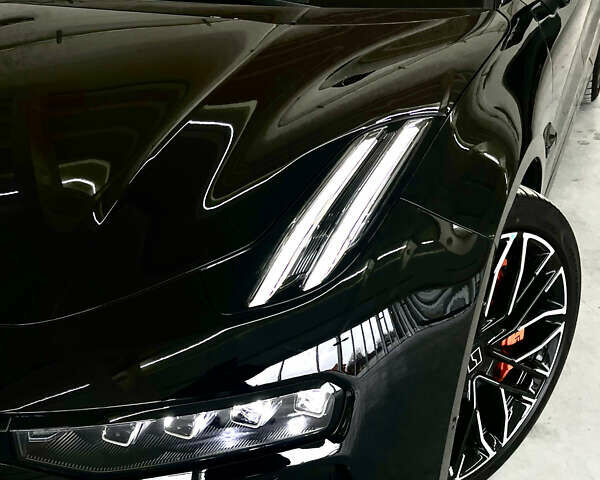 Черный Zeekr 001, объемом двигателя 0 л и пробегом 9 тыс. км за 44900 $, фото 2 на Automoto.ua