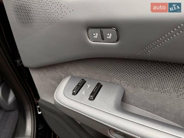 Черный Zeekr 001, объемом двигателя 0 л и пробегом 39 тыс. км за 45000 $, фото 16 на Automoto.ua