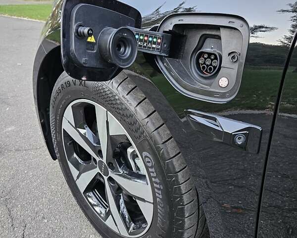 Чорний Zeekr 001, об'ємом двигуна 0 л та пробігом 13 тис. км за 37777 $, фото 43 на Automoto.ua