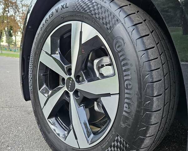 Чорний Zeekr 001, об'ємом двигуна 0 л та пробігом 13 тис. км за 37777 $, фото 44 на Automoto.ua