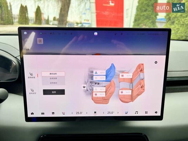 Черный Zeekr 001, объемом двигателя 0 л и пробегом 1 тыс. км за 49500 $, фото 32 на Automoto.ua