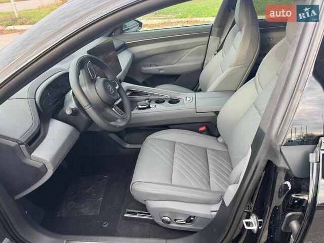 Черный Zeekr 001, объемом двигателя 0 л и пробегом 1 тыс. км за 48700 $, фото 12 на Automoto.ua