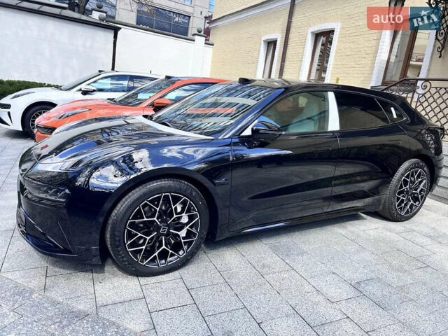 Черный Zeekr 001, объемом двигателя 0 л и пробегом 1 тыс. км за 51950 $, фото 3 на Automoto.ua