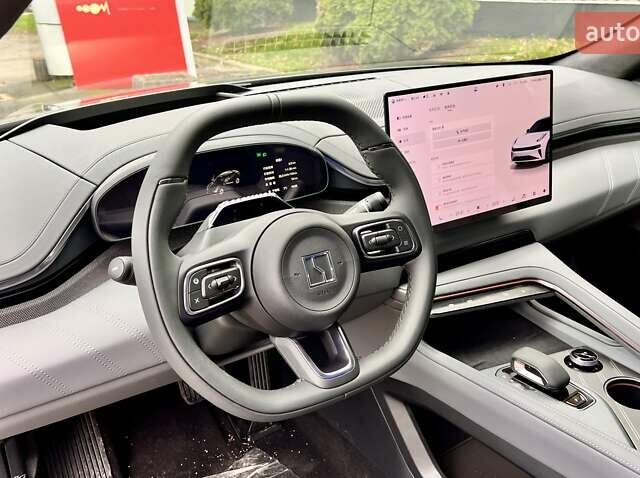 Черный Zeekr 001, объемом двигателя 0 л и пробегом 1 тыс. км за 49500 $, фото 19 на Automoto.ua