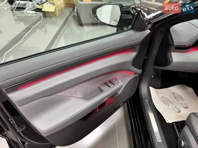 Черный Zeekr 001, объемом двигателя 0 л и пробегом 1 тыс. км за 45299 $, фото 10 на Automoto.ua